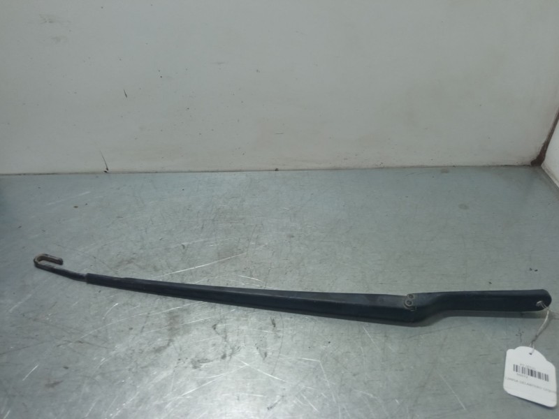 Recambio de brazo limpia delantero izquierdo para bmw x5 (e53) 3.0 d referencia OEM IAM 61619449947  