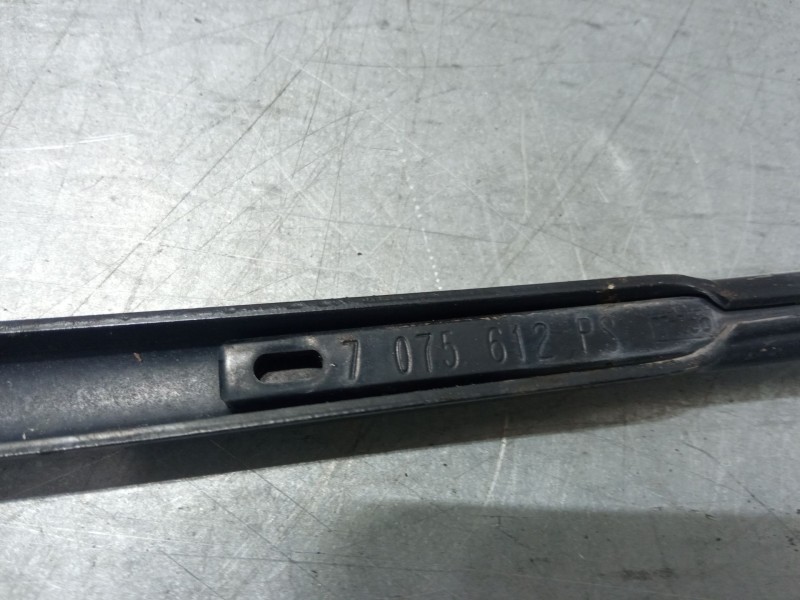 Recambio de brazo limpia delantero izquierdo para bmw x5 (e53) 3.0 d referencia OEM IAM 61619449947  