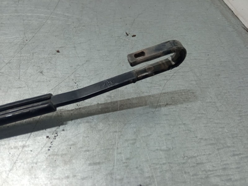 Recambio de brazo limpia delantero izquierdo para bmw x5 (e53) 3.0 d referencia OEM IAM 61619449947  