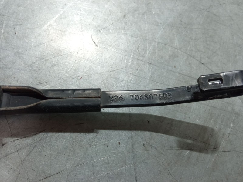 Recambio de brazo limpia trasero para bmw x5 (e53) 3.0 d referencia OEM IAM 61619449922  