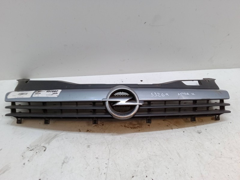 Recambio de rejillas capo para opel astra h (a04) 1.7 cdti (l48) referencia OEM IAM   