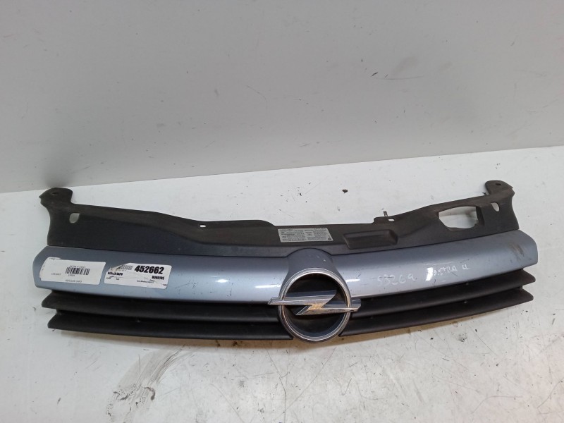 Recambio de rejillas capo para opel astra h (a04) 1.7 cdti (l48) referencia OEM IAM   