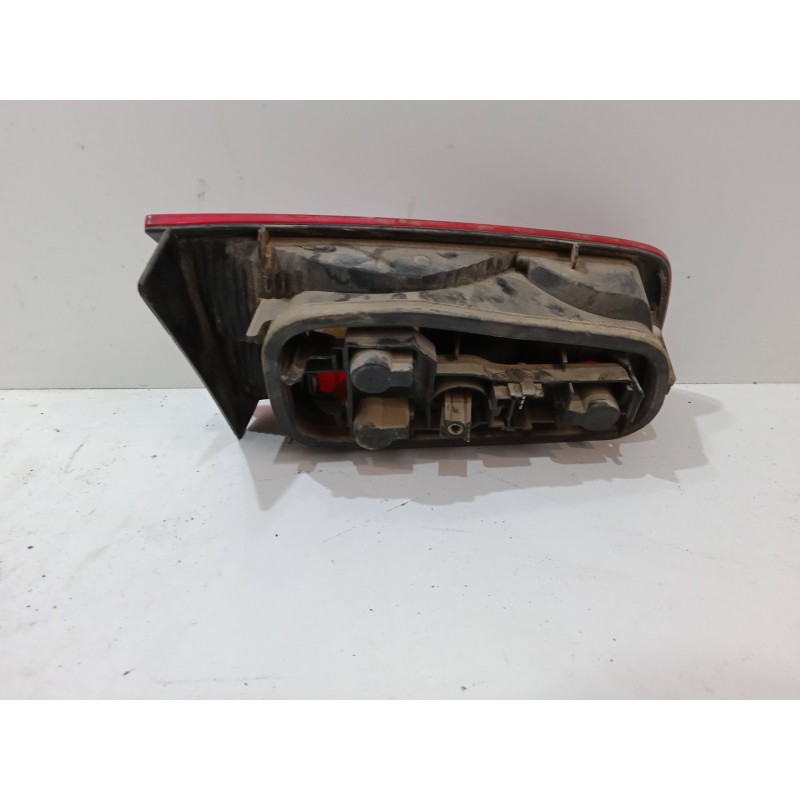 Recambio de piloto trasero porton derecho para renault laguna ii (bg0/1_) 1.9 dci (bg0e) referencia OEM IAM   