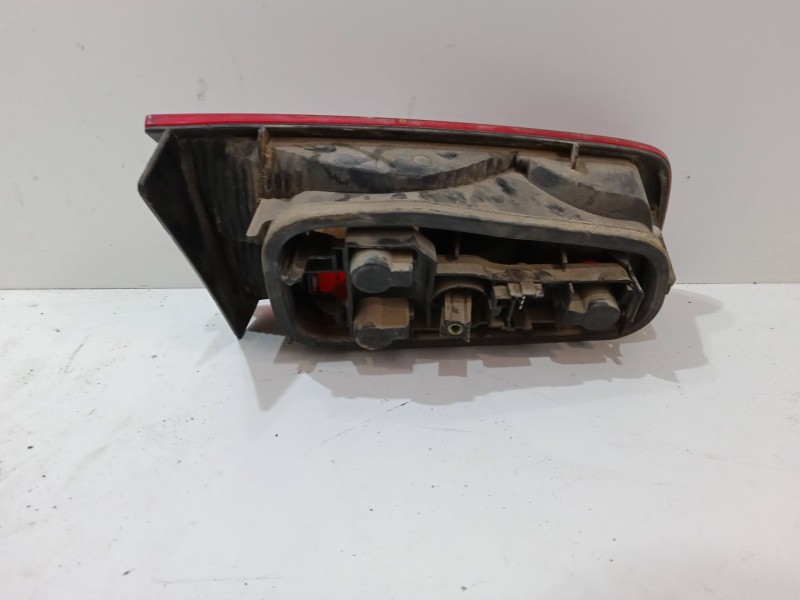 Recambio de piloto trasero porton derecho para renault laguna ii (bg0/1_) 1.9 dci (bg0e) referencia OEM IAM   