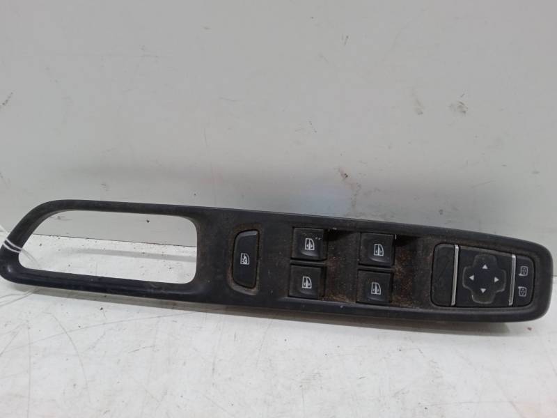 MANDO ELEVALUNAS DELANTERO IZQUIERDO RSA255700068R 