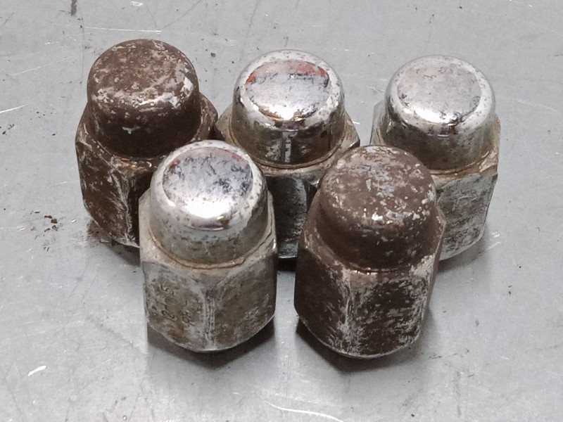 Recambio de pack 5 tarnillos ssangyong llanta aluminio - vaso 21 para ssangyong korando todo terreno, abierta (k4) 2.2 d referen