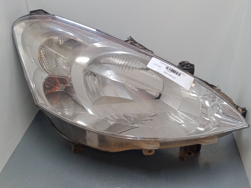 Recambio de faro derecho para peugeot partner furgoneta/monovolumen 1.6 hdi 16v referencia OEM IAM   