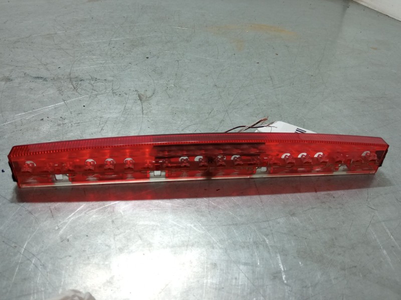 Recambio de luz central de freno para audi a4 b6 (8e2) 2.0 fsi referencia OEM IAM   