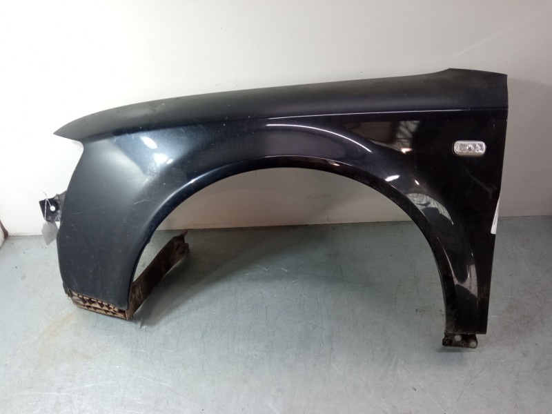 Recambio de aleta delantera izquierda para audi a4 b6 (8e2) 2.0 fsi referencia OEM IAM   