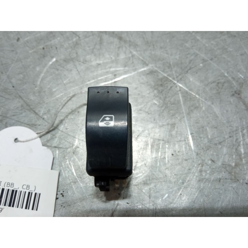 Recambio de mando elevalunas delantero derecho para renault clio ii (bb_, cb_) 1.5 dci (b/cb07) referencia OEM IAM   