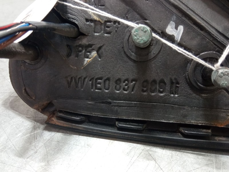 Recambio de retrovisor electrico izquierdo para volkswagen golf iii cabriolet (1e7) 1.8 referencia OEM IAM   