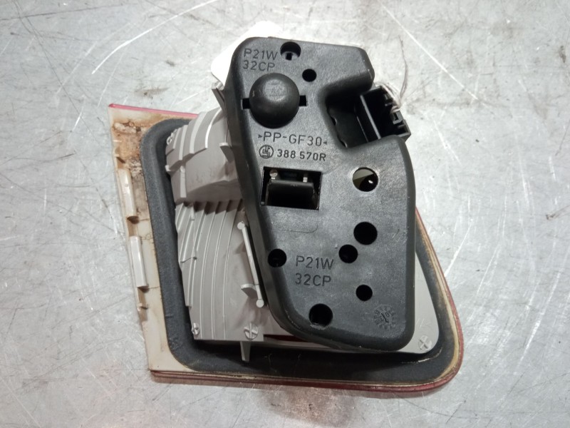 Recambio de piloto trasero porton derecho para bmw 3 touring (e46) 318 i referencia OEM IAM   