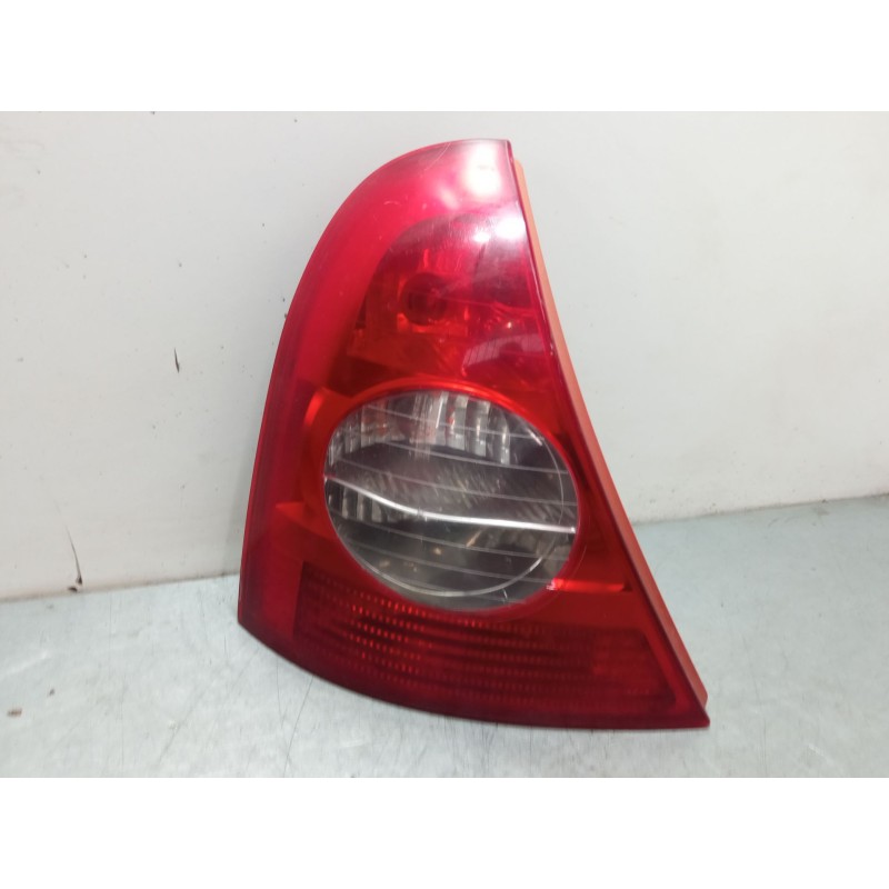 Recambio de piloto trasero izquierdo para renault clio ii (bb_, cb_) 1.5 dci (b/cb07) referencia OEM IAM   