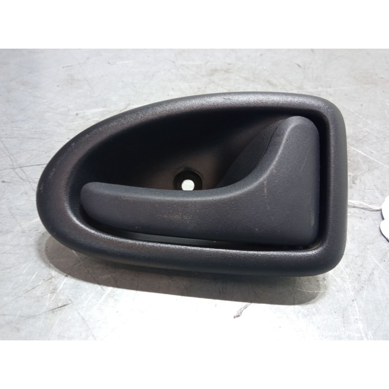 Recambio de maneta interior puerta trasera derecha para renault clio ii (bb_, cb_) 1.5 dci (b/cb07) referencia OEM IAM   
