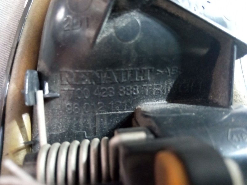 Recambio de maneta interior puerta trasera derecha para renault clio ii (bb_, cb_) 1.5 dci (b/cb07) referencia OEM IAM   