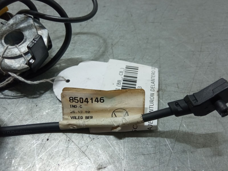 Recambio de anclaje cinturon delantero izquierdo para renault clio ii (bb_, cb_) 1.5 dci (b/cb07) referencia OEM IAM   