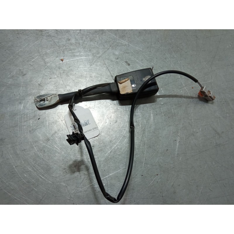 Recambio de anclaje cinturon delantero izquierdo para lancia musa (350_) 1.9 d multijet (350.axc1a) referencia OEM IAM   