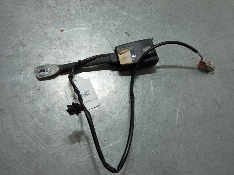 Recambio de anclaje cinturon delantero izquierdo para lancia musa (350_) 1.9 d multijet (350.axc1a) referencia OEM IAM   