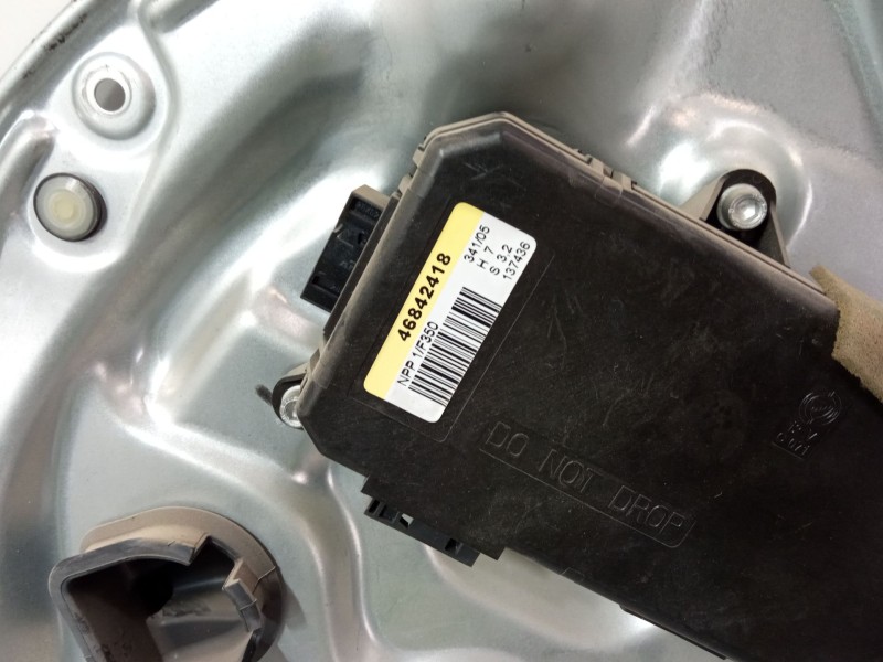 Recambio de elevalunas electrico delantero derecho para lancia musa (350_) 1.9 d multijet (350.axc1a) referencia OEM IAM   