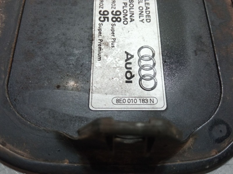 Recambio de tapa exterior combustible para audi a4 b6 (8e2) 2.0 fsi referencia OEM IAM 8E0010183N  