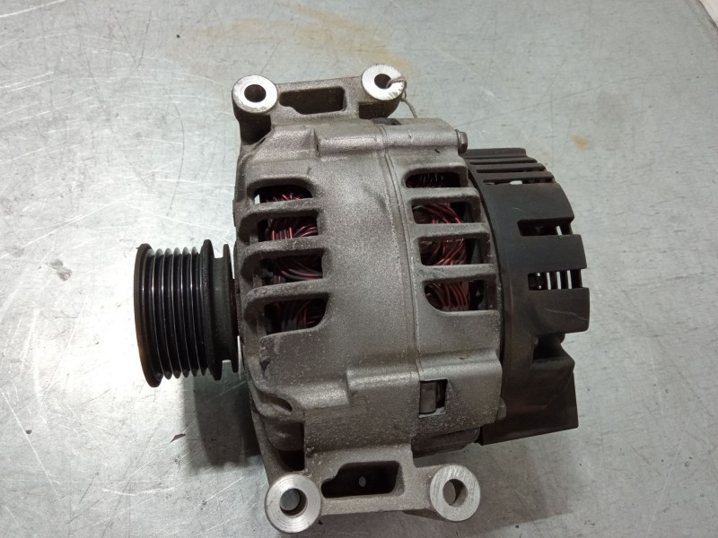 Recambio de alternador para audi a4 b6 (8e2) 2.0 fsi referencia OEM IAM 06B903016AF  