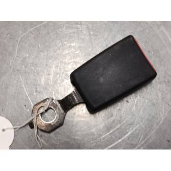 ANCLAJE CINTURON DELANTERO DERECHO 0000871V016 