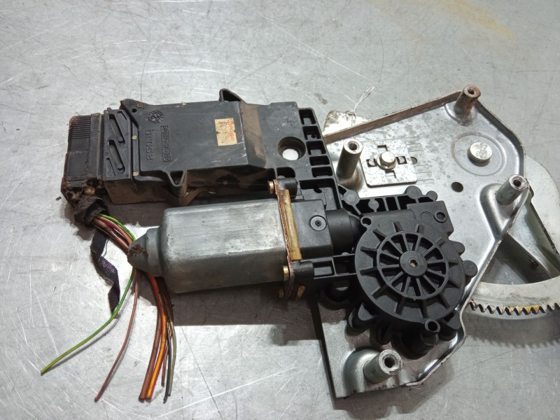 Recambio de elevalunas electrico trasero derecho para volkswagen golf iii cabriolet (1e7) 1.8 referencia OEM IAM   
