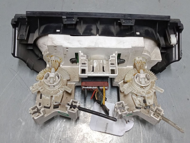 Recambio de mando calefaccion / a/a para suzuki swift iii (mz, ez) 1.3 (rs 413) referencia OEM IAM   