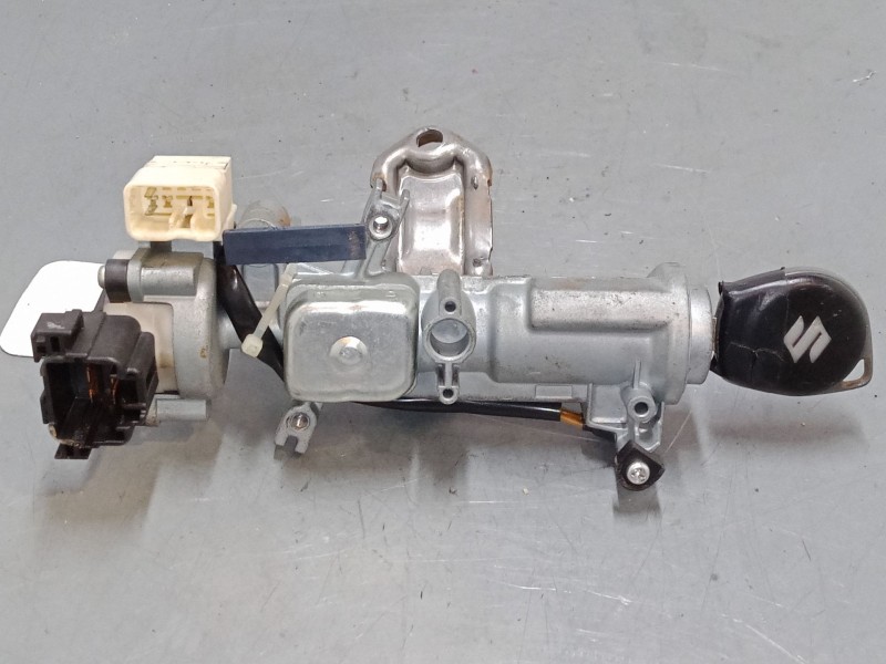 Recambio de clausor para suzuki swift iii (mz, ez) 1.3 (rs 413) referencia OEM IAM   