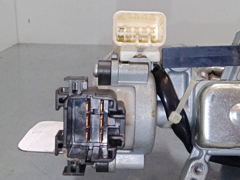 Recambio de clausor para suzuki swift iii (mz, ez) 1.3 (rs 413) referencia OEM IAM   