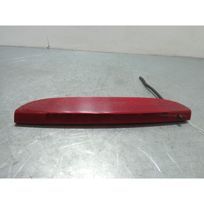 Recambio de luz central de freno para renault clio iii (br0/1, cr0/1) 1.2 16v (br0p, cr0p) referencia OEM IAM 8200618714  