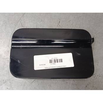 TAPA EXTERIOR COMBUSTIBLE 