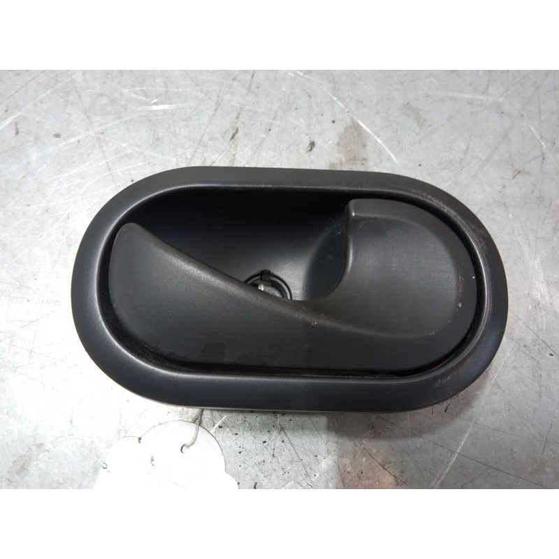 Recambio de maneta interior delantera derecha para renault clio iii (br0/1, cr0/1) 1.2 16v (br0p, cr0p) referencia OEM IAM   