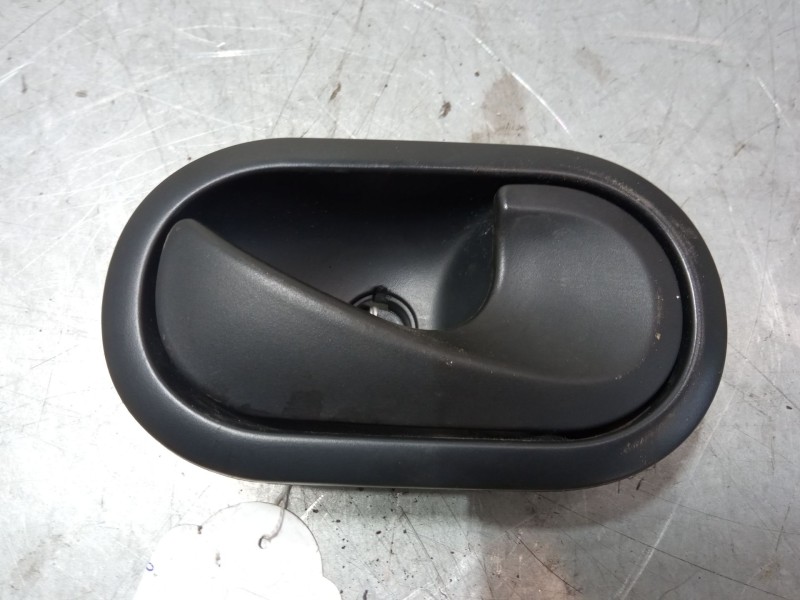 Recambio de maneta interior delantera derecha para renault clio iii (br0/1, cr0/1) 1.2 16v (br0p, cr0p) referencia OEM IAM   
