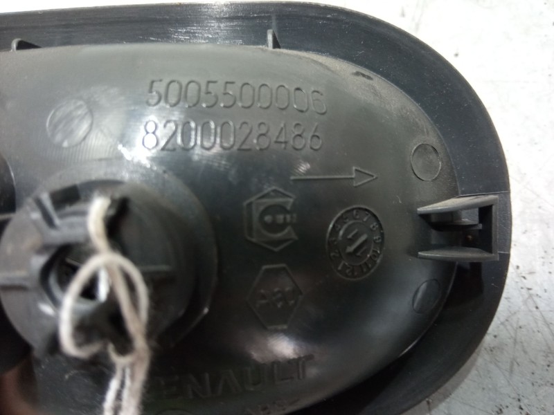 Recambio de maneta interior delantera derecha para renault clio iii (br0/1, cr0/1) 1.2 16v (br0p, cr0p) referencia OEM IAM   