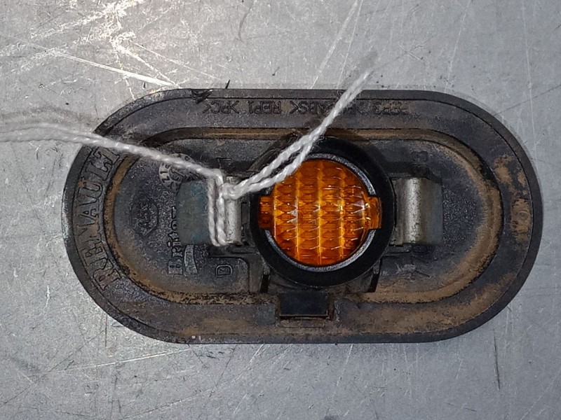 Recambio de intermitente lateral izquierdo para renault kangoo (kc0/1_) 1.4 (kc0c, kc0h, kc0b, kc0m) referencia OEM IAM   