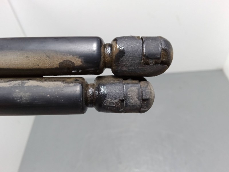 Recambio de amortiguadores capo para mini mini (r50, r53) one referencia OEM IAM   