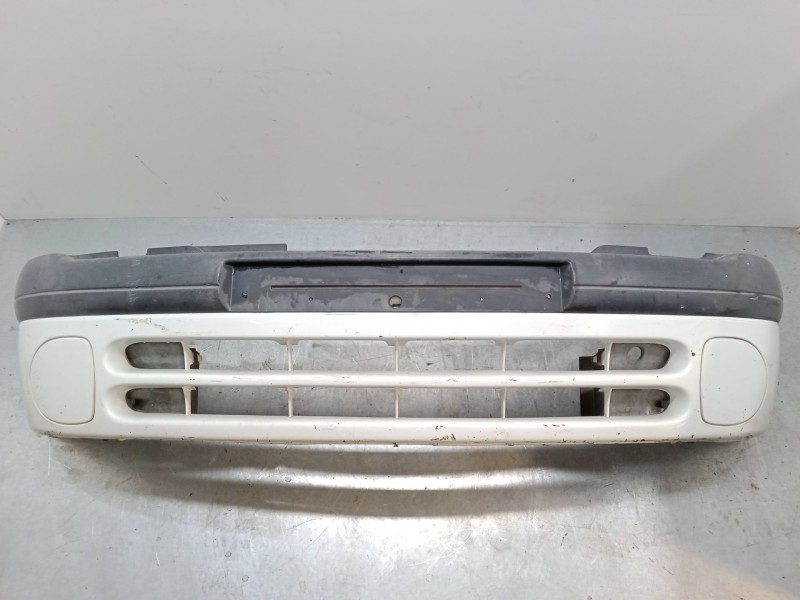 Recambio de paragolpes delantero para renault clio ii (bb_, cb_) 1.2 (bb0a, bb0f, bb10, bb1k, bb28, bb2d, bb2h, cb0a,... referen
