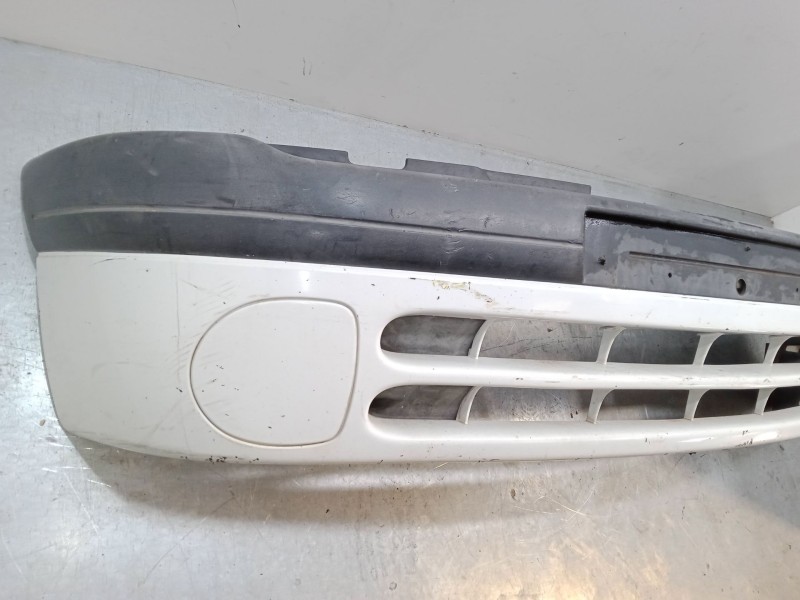 Recambio de paragolpes delantero para renault clio ii (bb_, cb_) 1.2 (bb0a, bb0f, bb10, bb1k, bb28, bb2d, bb2h, cb0a,... referen