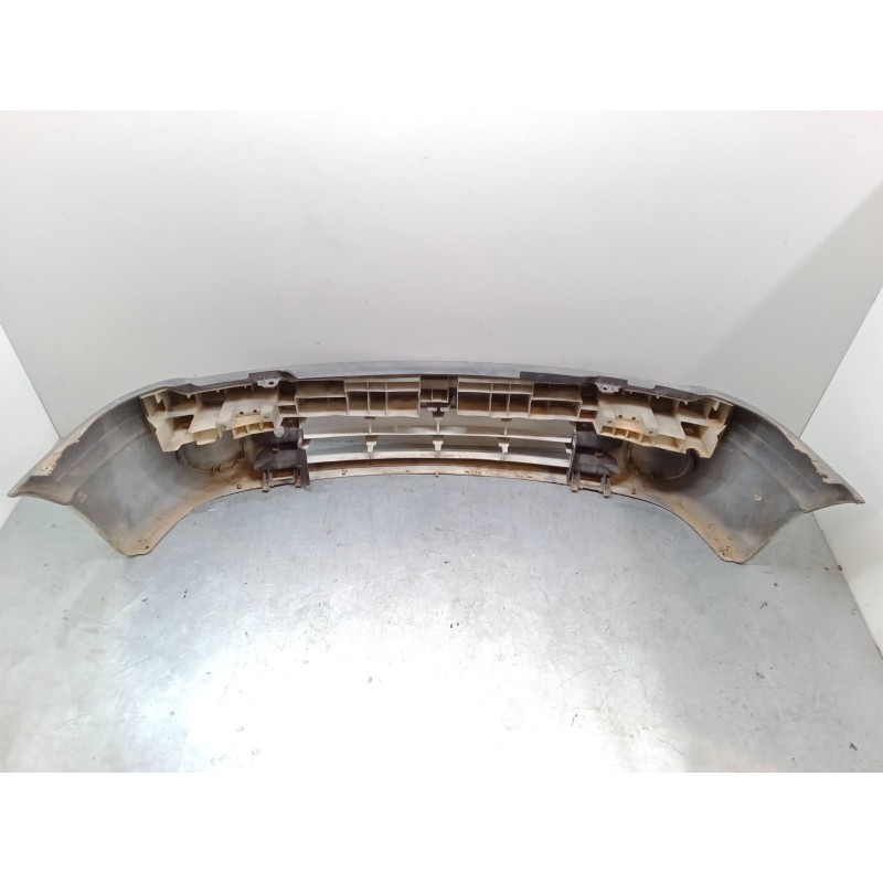 Recambio de paragolpes delantero para renault clio ii (bb_, cb_) 1.2 (bb0a, bb0f, bb10, bb1k, bb28, bb2d, bb2h, cb0a,... referen