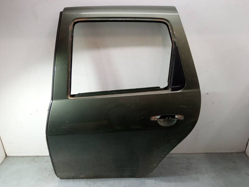PUERTA TRASERA IZQUIERDA 821012768R 