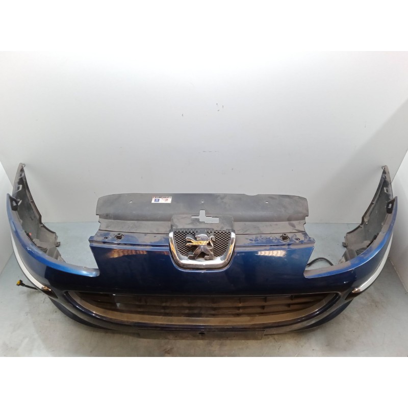Recambio de paragolpes delantero para peugeot 407 (6d_) 2.0 16v (6drfjc, 6drfje, 6drfjf) referencia OEM IAM   