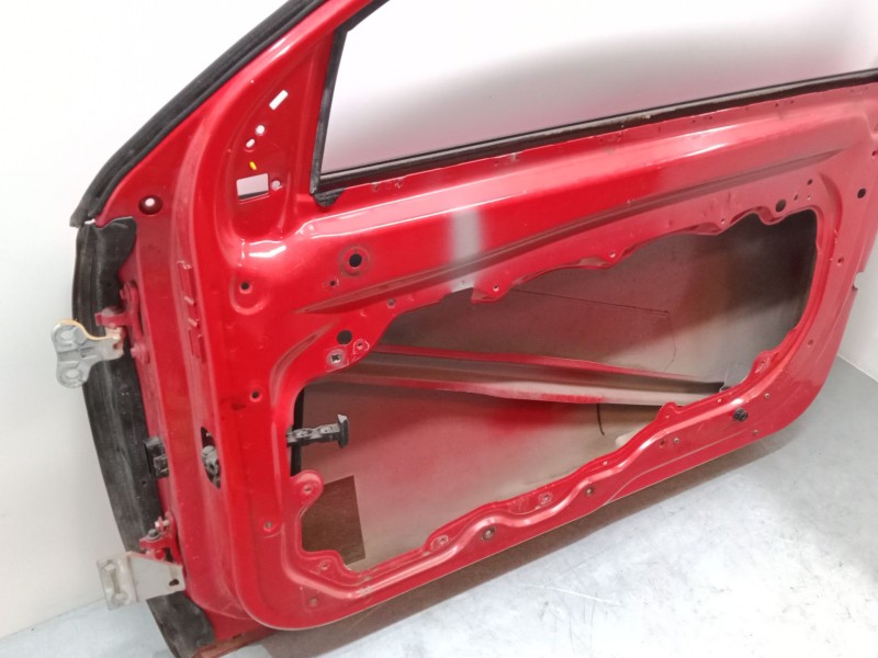 Recambio de puerta delantera derecha para volvo c30 (533) 1.6 d referencia OEM IAM 31335484  