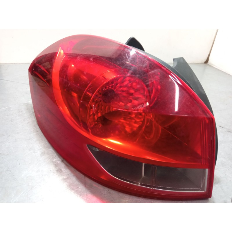 Recambio de piloto trasero izquierdo para renault clio iii grandtour (kr0/1_) 1.5 dci (kr0f) referencia OEM IAM   