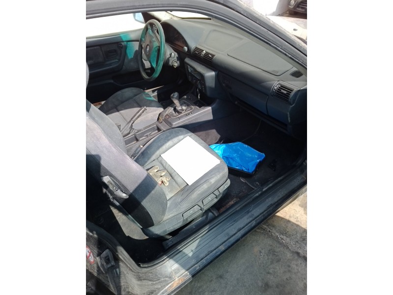 bmw 3 compact (e36) del año 2012