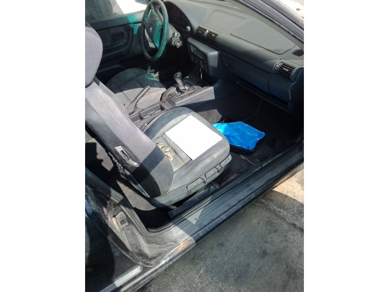 bmw 3 compact (e36) del año 2012