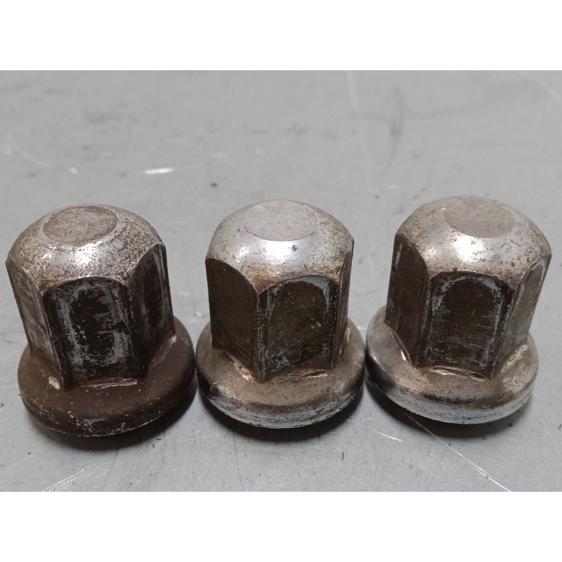 Recambio de pack 3 tornillos renault llanta chapa vaso19 para renault 12 variable (117_, 133_) 1.3 (1170) referencia OEM IAM   