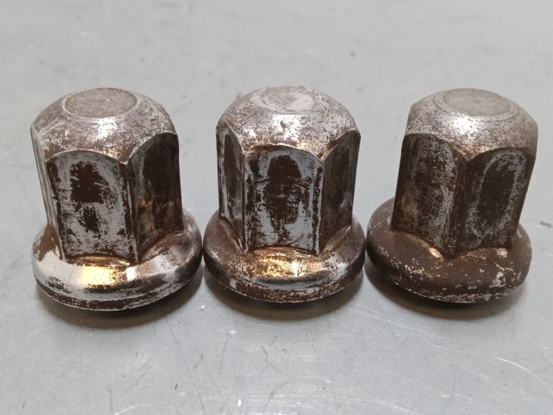 Recambio de pack 3 tornillos renault llanta chapa vaso19 para renault 12 variable (117_, 133_) 1.3 (1170) referencia OEM IAM   