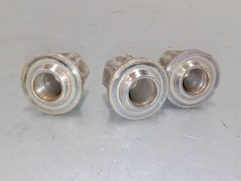 Recambio de pack 3 tornillos renault llanta chapa vaso19 para renault 12 variable (117_, 133_) 1.3 (1170) referencia OEM IAM   