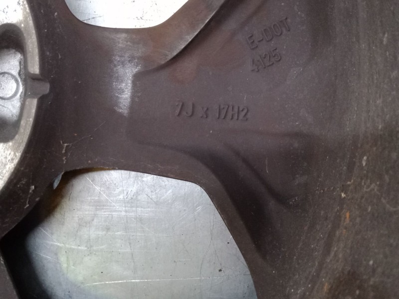 Recambio de llanta aluminio 17´´ para kia ceed tourer (cd) 1.6 crdi 136 referencia OEM IAM 52910J7400      7JX17 - ET53  